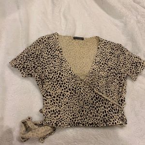 Brandy Melville Leopard Print Crop Top new no tag